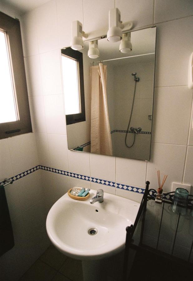 Hostal De L'Aigua Sant Llorenc de la Muga المظهر الخارجي الصورة